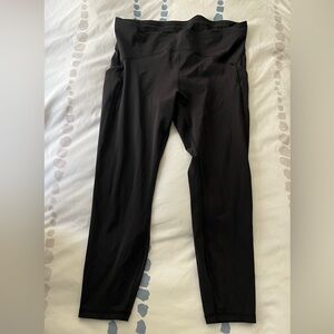 Lululemon Power Thru Tight 25” size 16